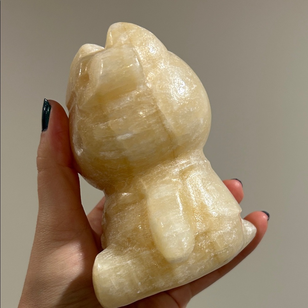 2.10 lb yellow calcite Hello Kitty Figurine - Picture 3 of 8